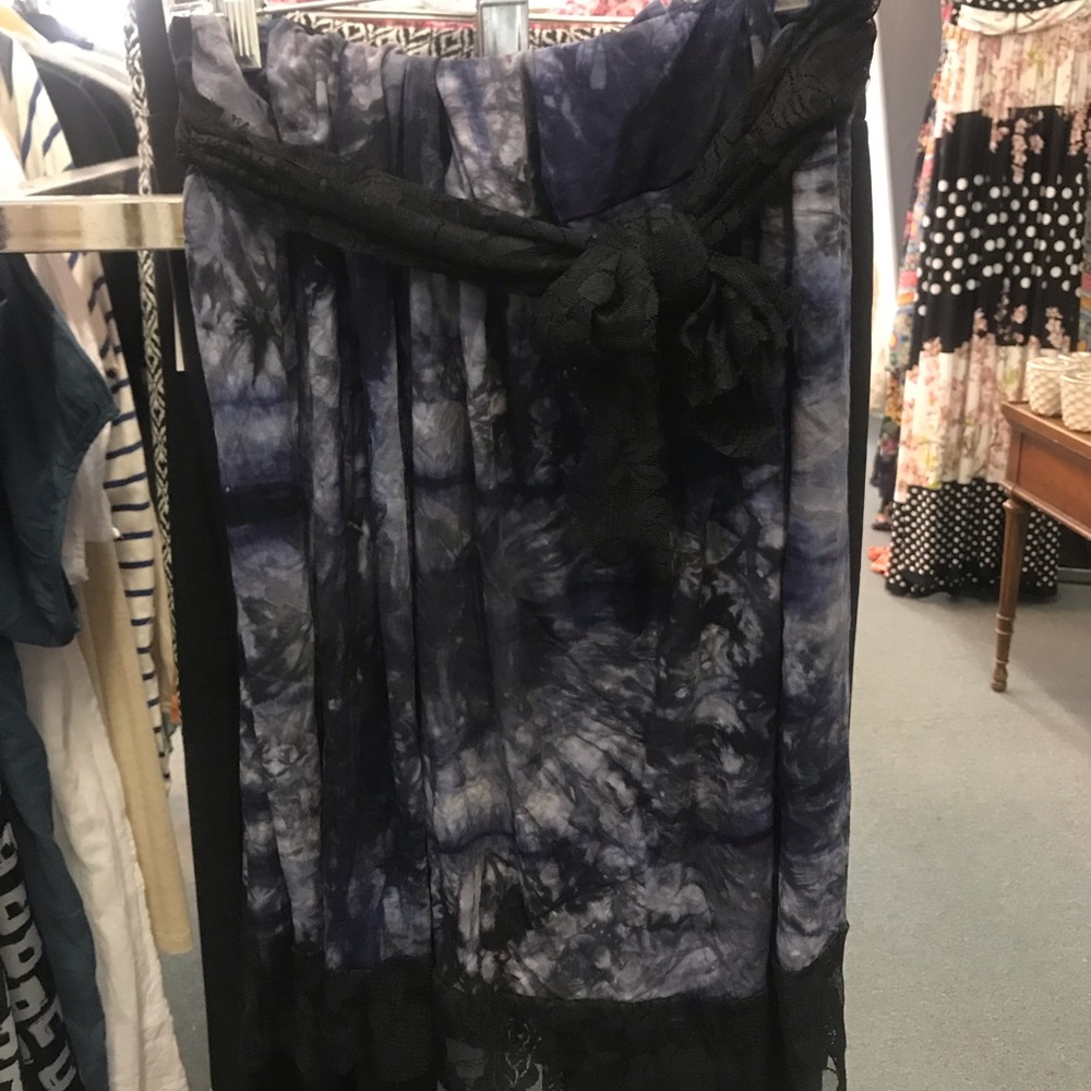 Flowy summer knee length skirt